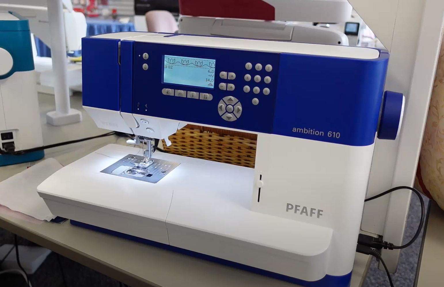 Pfaff ambition 610