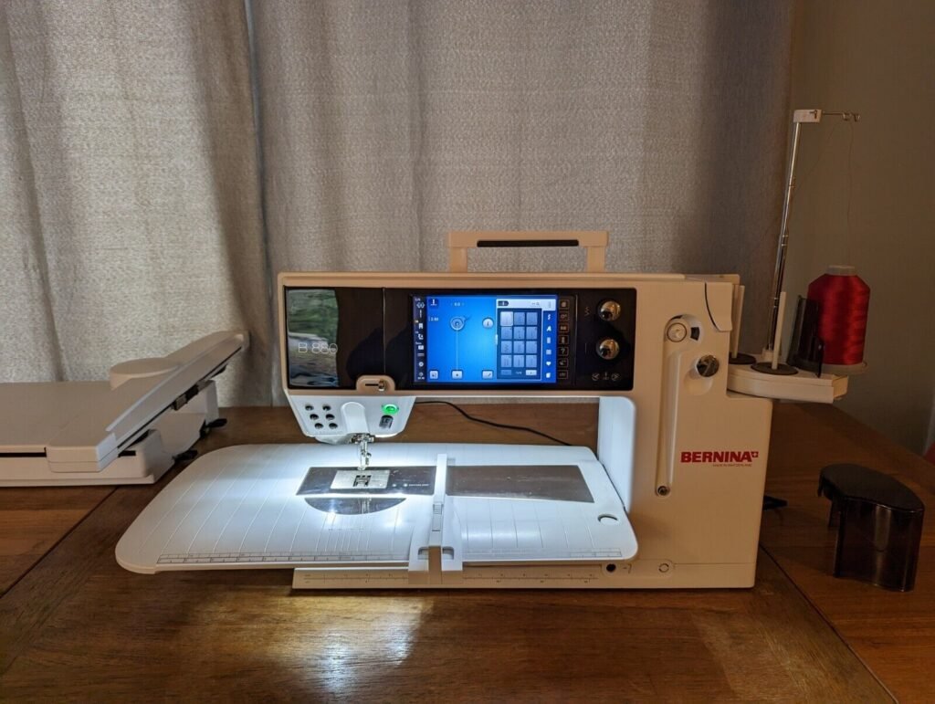 Bernina 880 Plus Sewing Machines