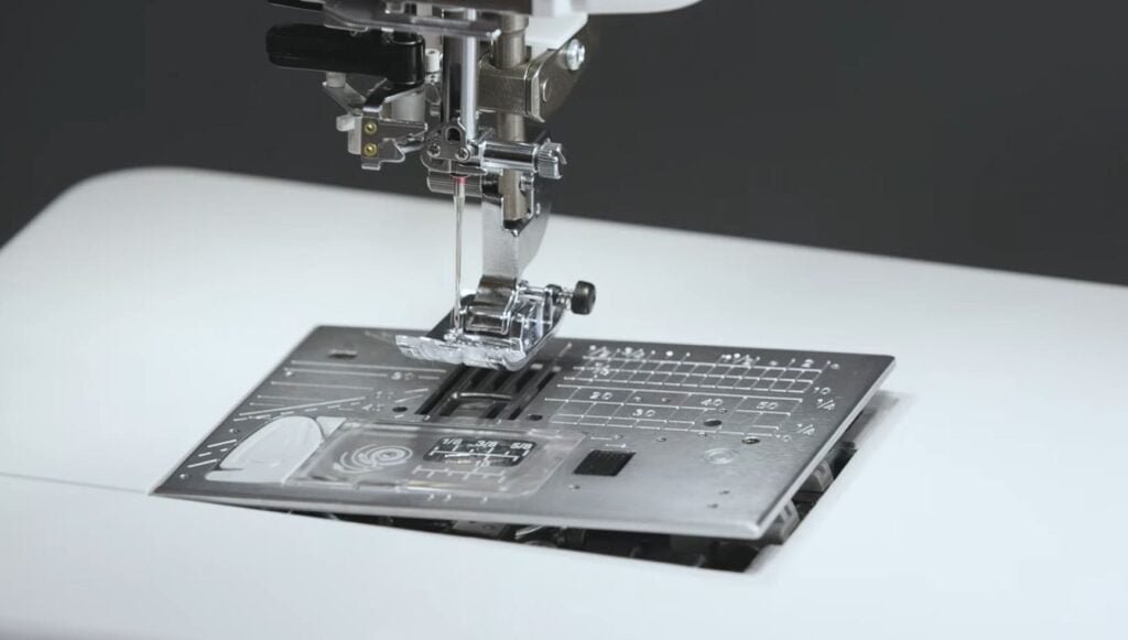 Elna Excellence 790 Pro Needle Plate