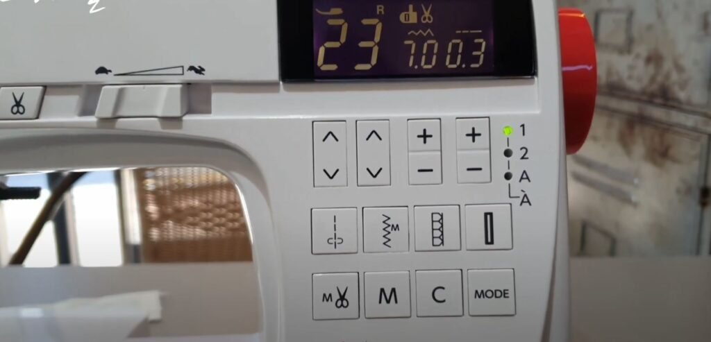 Elna Experience 570 Sewing Machine Screen