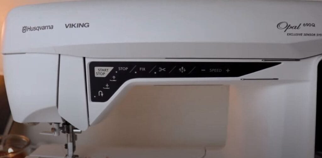 Husqvarna Viking Opal 690Q Sewing Features